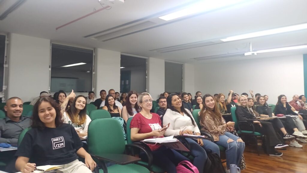 1ª Simpósio de Marketing e Comunicação na Universidade Anhembi Morumbi