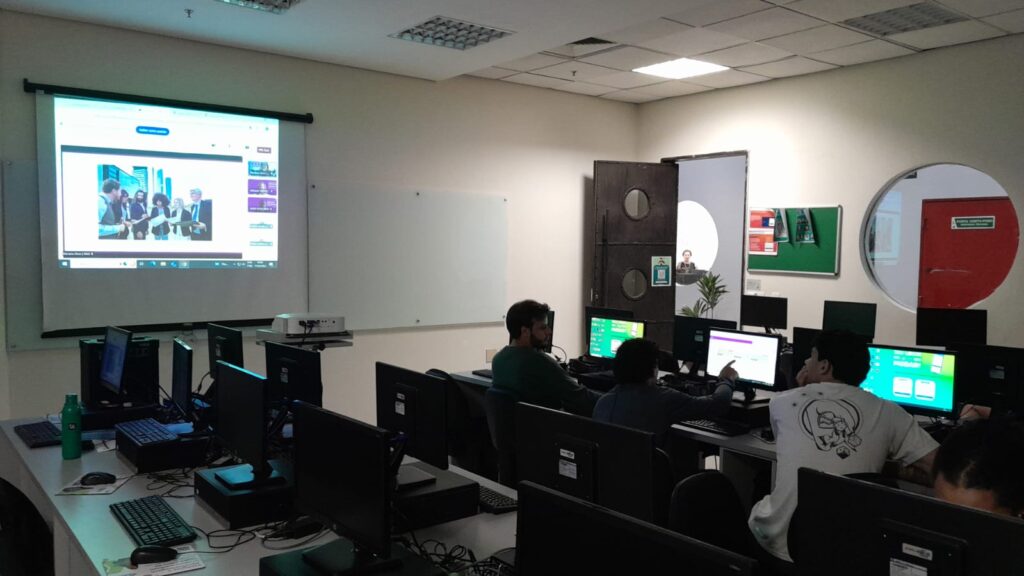 1ª Simpósio de Marketing e Comunicação na Universidade Anhembi Morumbi