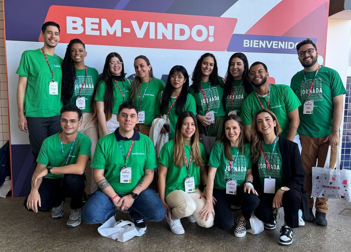Parte dos integrantes da LAUEE (Liga Acadêmica de Urgência e Emergência em Enfermagem) em evento em Goiás