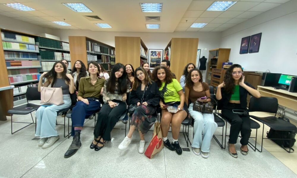 Palestra sobre Carreira Fashion, plataforma de vagas na área de moda