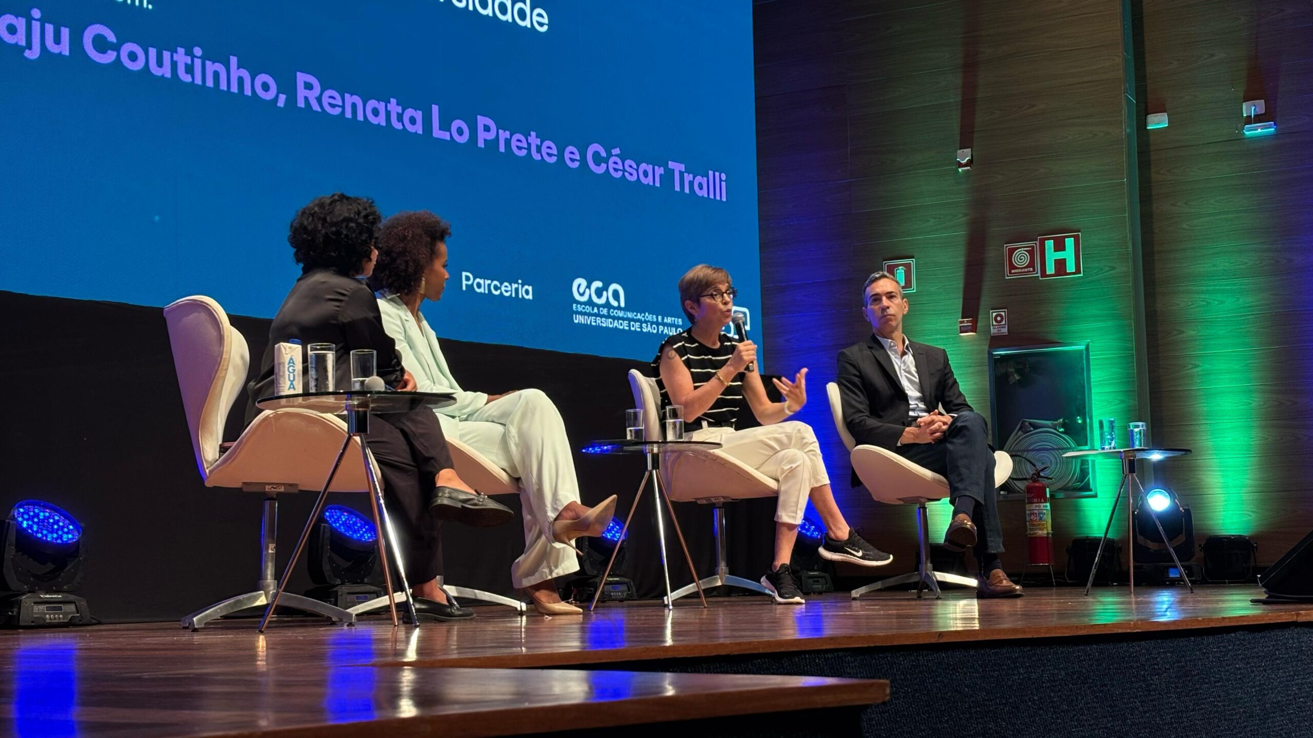 Academia LED de Jornalismo da Globo e estudantes de Jornalismo