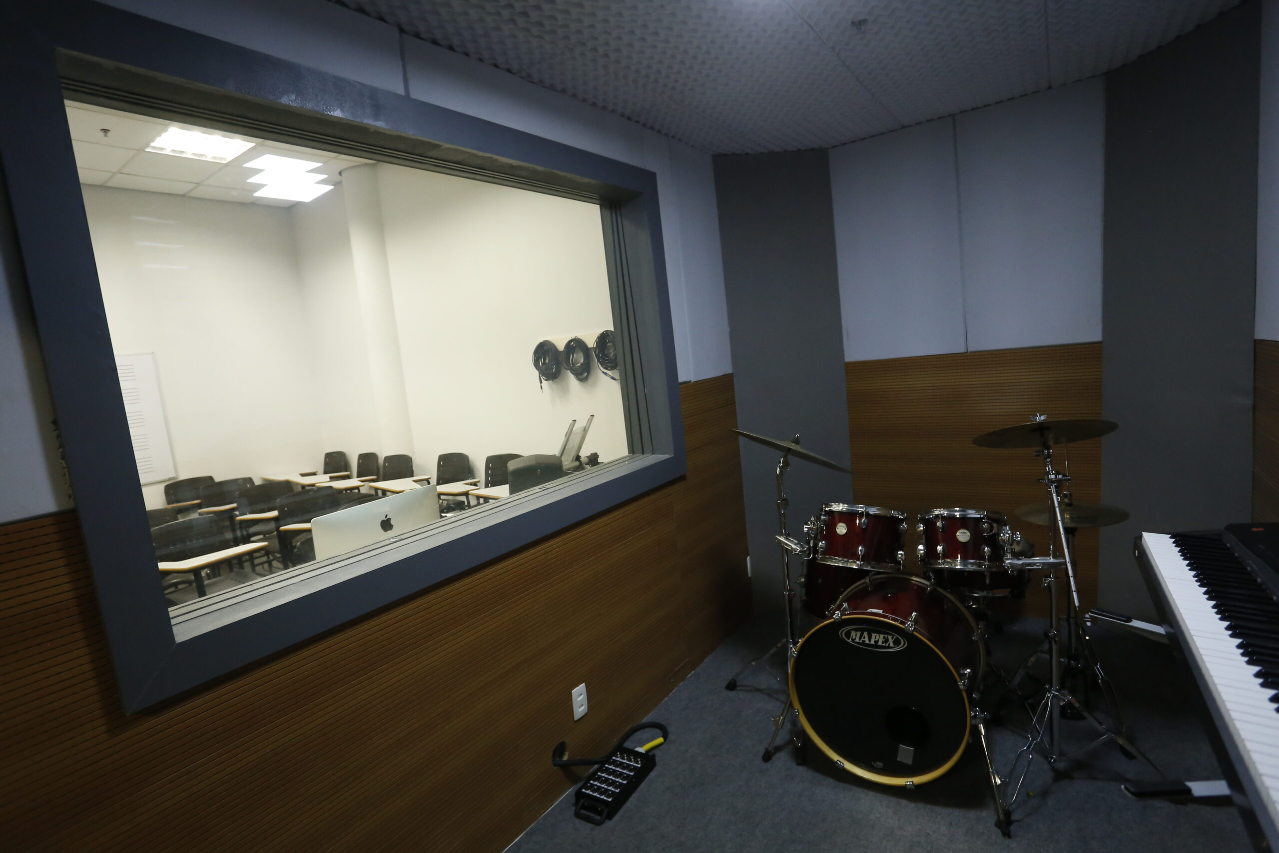 Estúdio de música da AMO Universidade Anhembi Morumbi