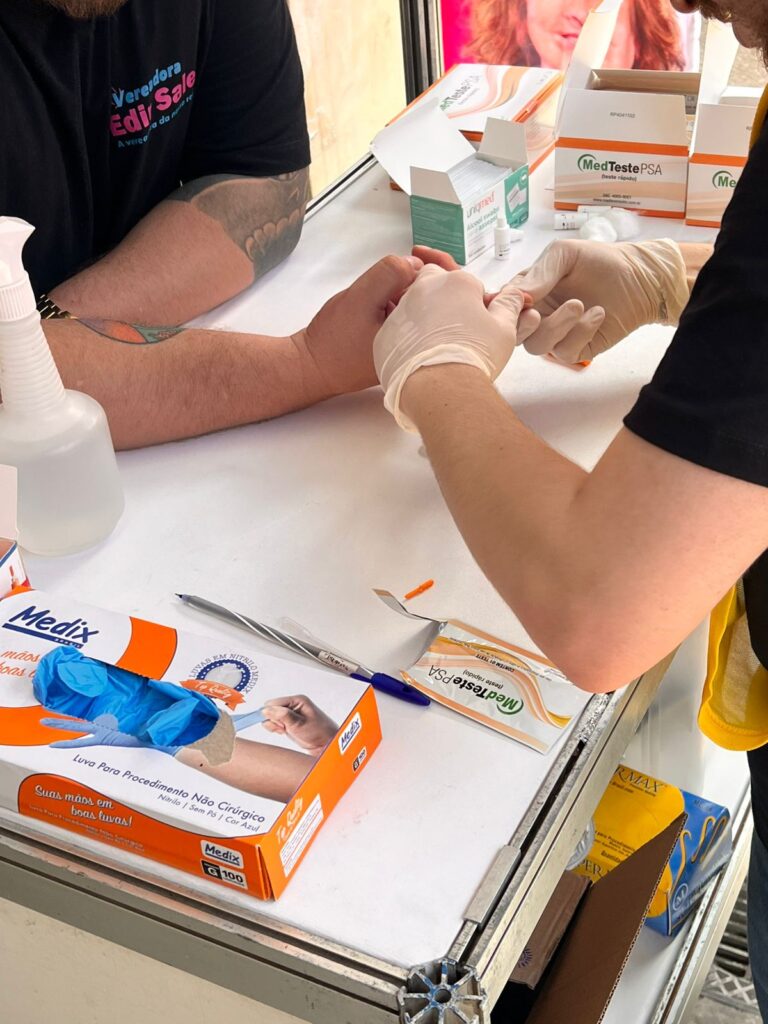 Feira de Saúde com estudantes de Medicina