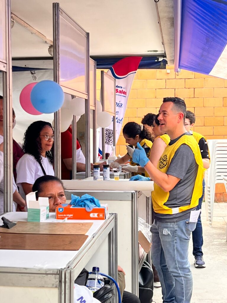 Feira de Saúde com estudantes de Medicina