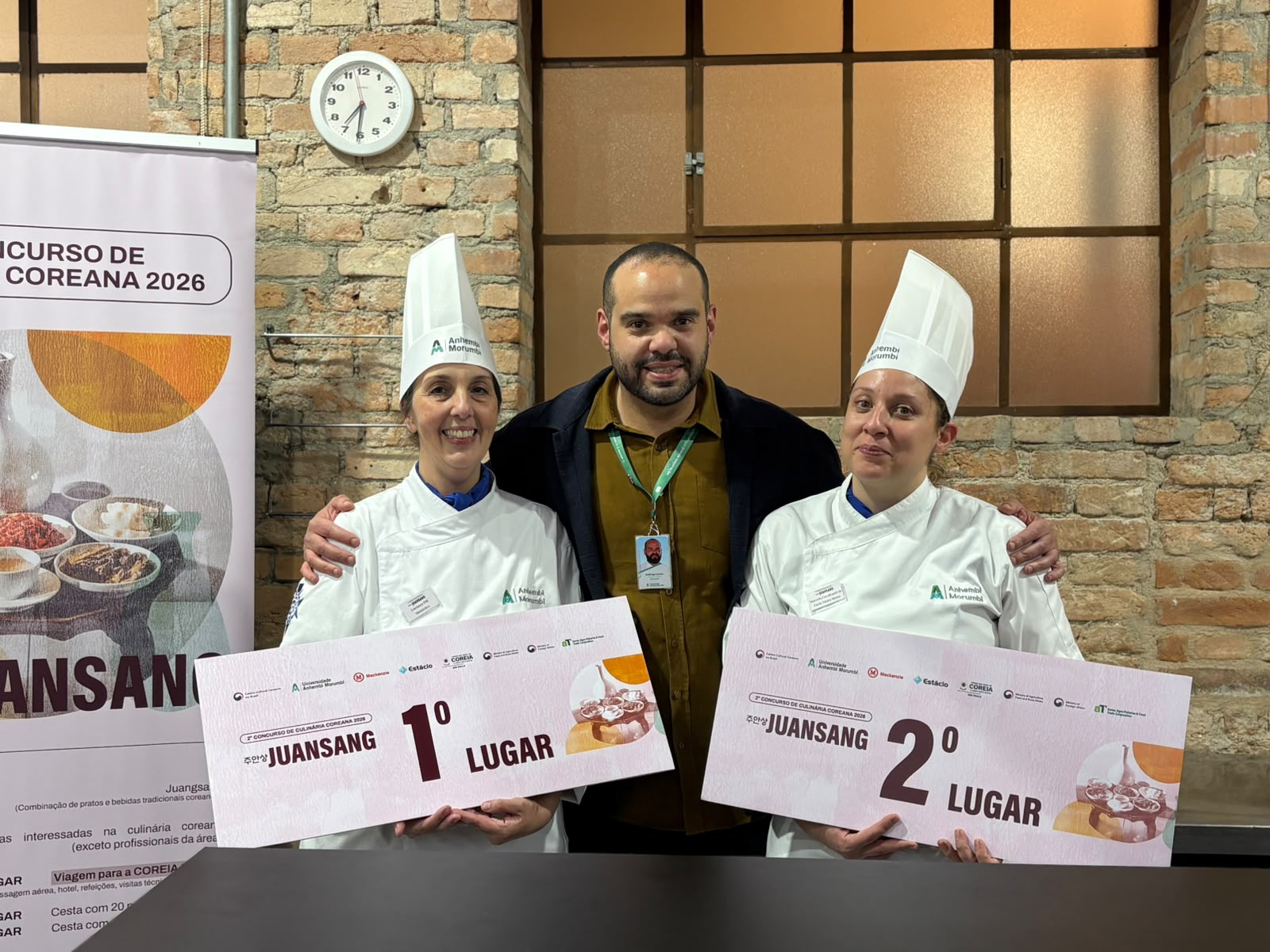 Alunas da Anhembi vencem concurso de culinária coreana